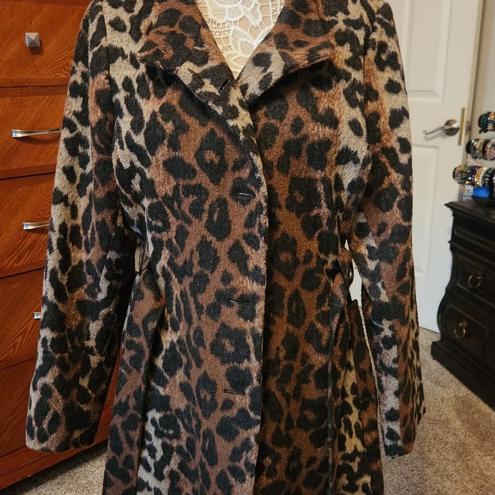 Leopard Print Teddy Jacket - Picture 3 of 3